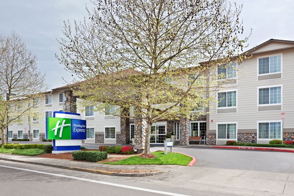 Holiday Inn Express Corvallis-On the River image 1
